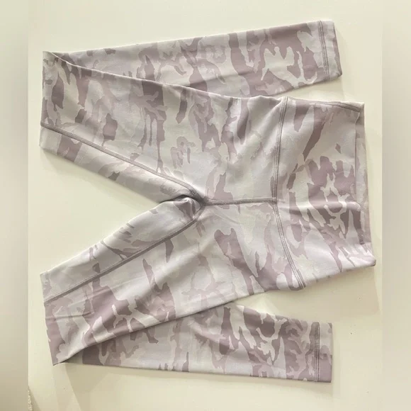 lululemon athletica Camouflage Leggings - Purple and White - Picture 6 of 6